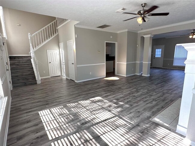 Building Photo - 1281 El Camino Village Dr