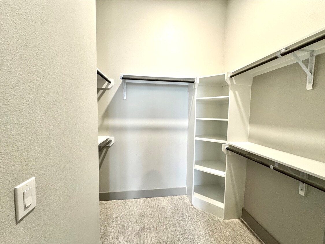 Foto del edificio - 401 W 25th St