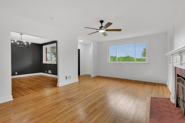 Foto del edificio - 3902 Old Buncombe Rd