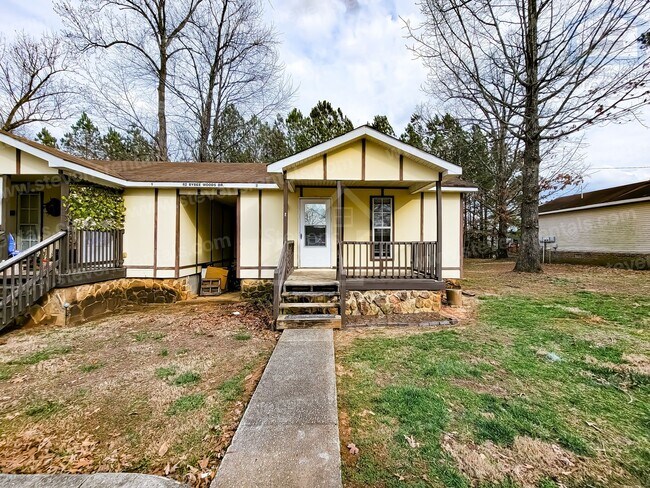 Building Photo - 62 Bybee Woods Dr