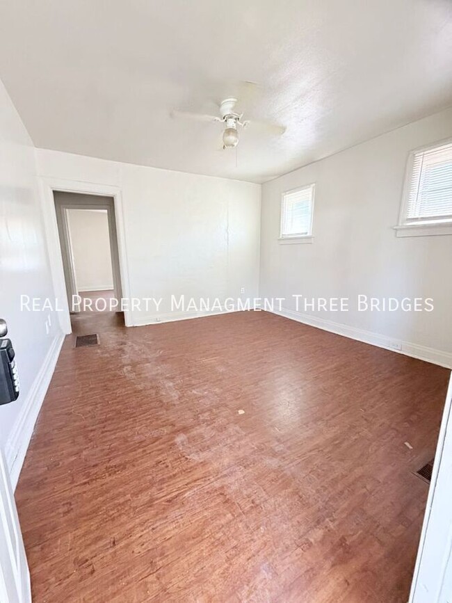 Building Photo - 8344 Eton Pl