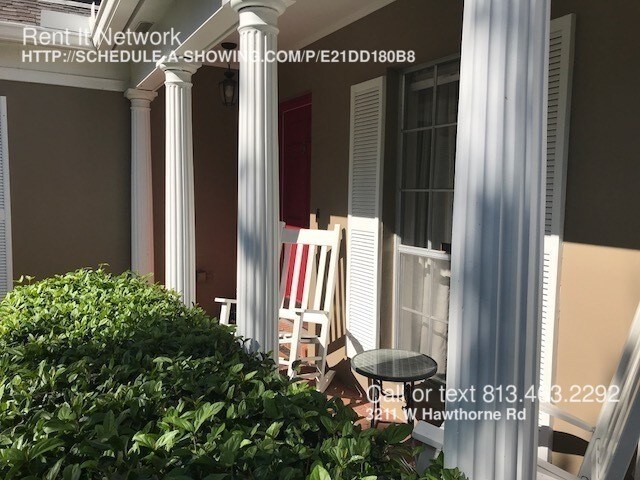 Foto del edificio - 3211 W Hawthorne Rd
