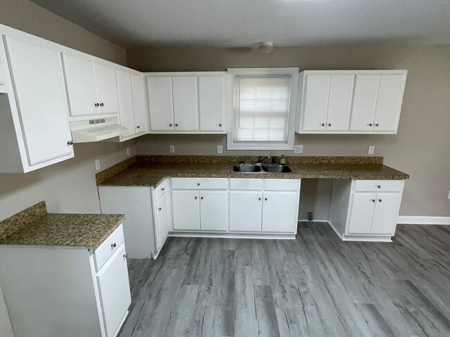 Building Photo - Remodeled House in Princeville