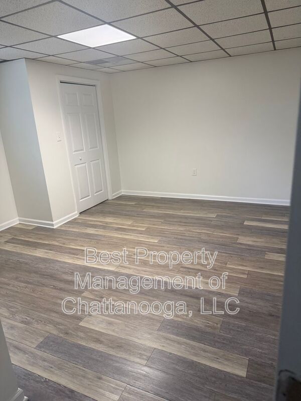 Building Photo - 8781 Damron Pl