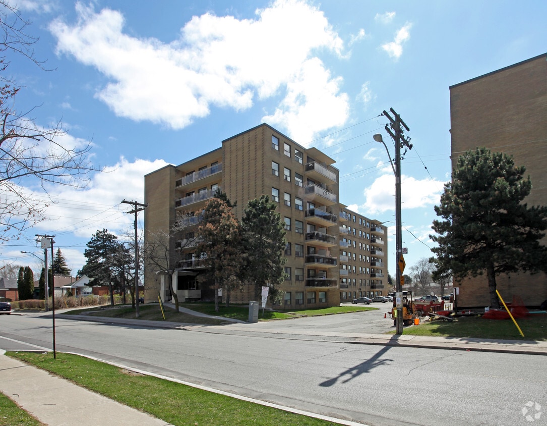 Building Photo - Lynvalley Apartments
