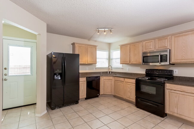 Building Photo - 1621 Whispering Cove Trail