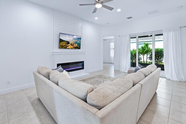 Foto del edificio - 2590 Bella Vista Cir