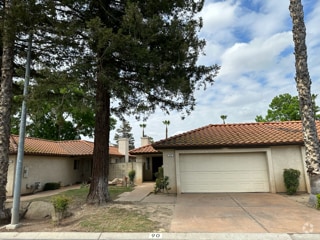 Building Photo - 90 Rosewood Cir