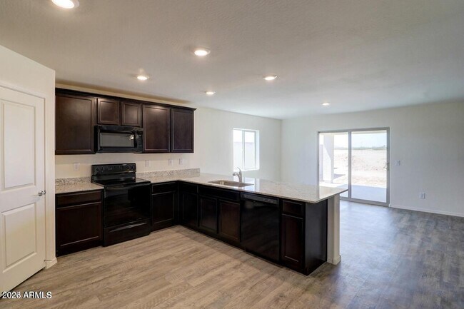 Foto del edificio - 1525 E Caballero Dr