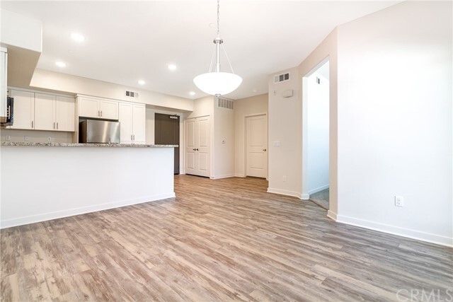 Foto del edificio - 184 N Prospect St
