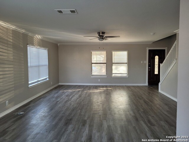Foto del edificio - 5026 Pine Lake Dr