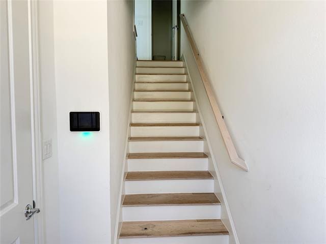 Building Photo - 14963 Magnolia St