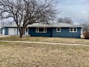 Building Photo - 307 Kingsbury St