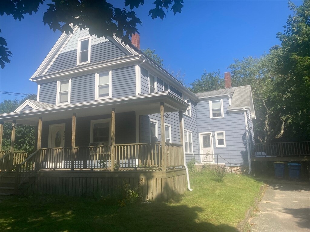 Primary Photo - 382 Washington St