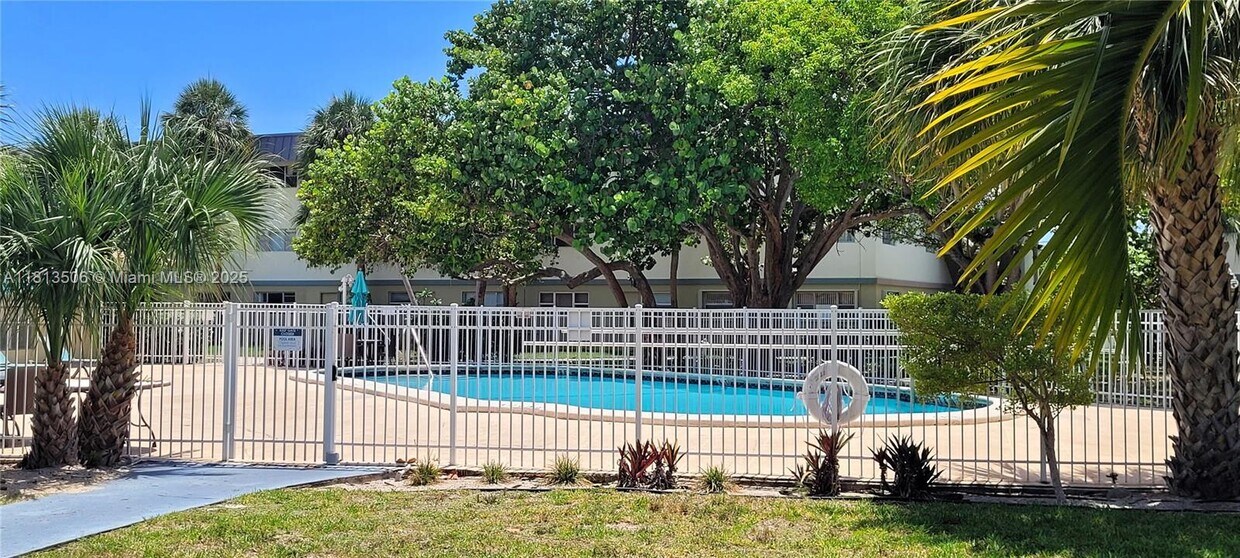 Primary Photo - 270 Layne Blvd