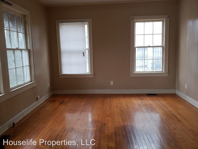 Building Photo - 2 br, 1 bath Apartment - 142 Taliaferro Dr.