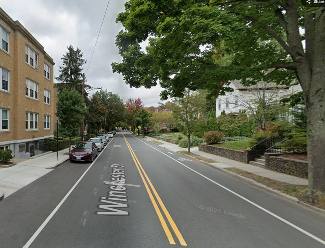 Building Photo - 94 Winchester St