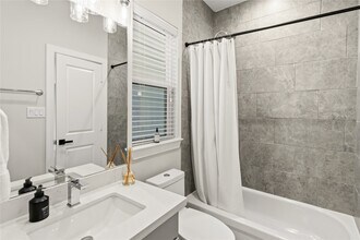 Building Photo - 4905 Avenue J Ave