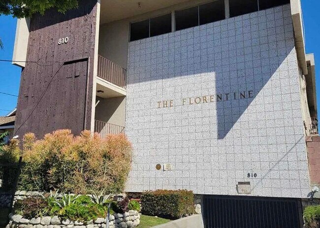 Foto del edificio - 810 Edgewood St