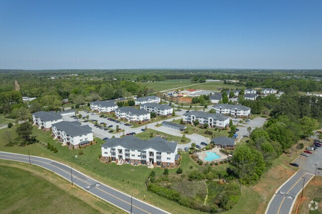 Contexto - Stonecrest Apartments