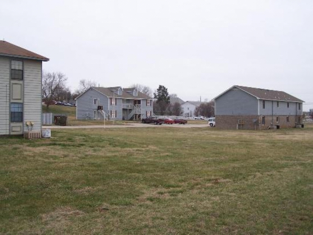 Building Photo - Claybill Apartments