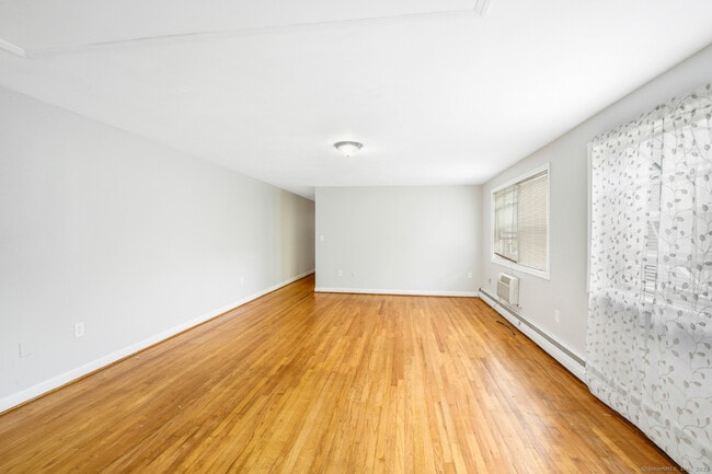 Foto del edificio - 183 Barker St
