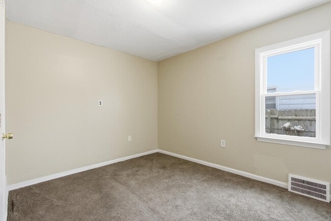 Building Photo - 19318 Harlow Ave