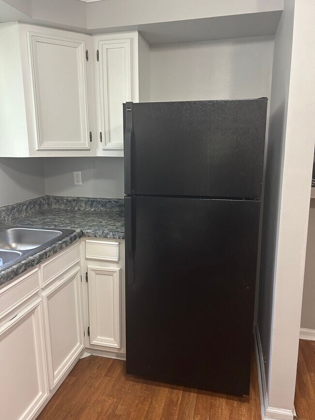 Foto del edificio - 330-332 Cedar St
