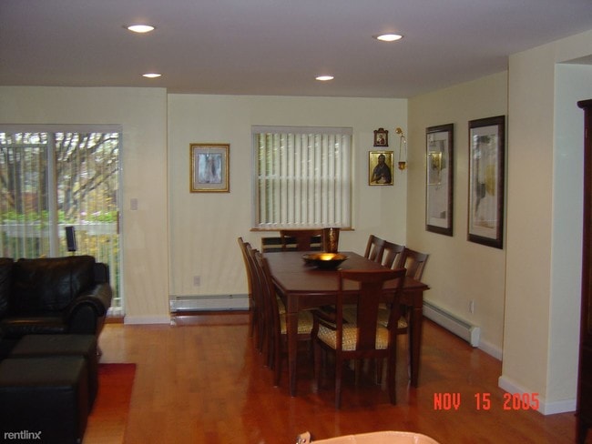 Building Photo - 7626 Grand Central Pky