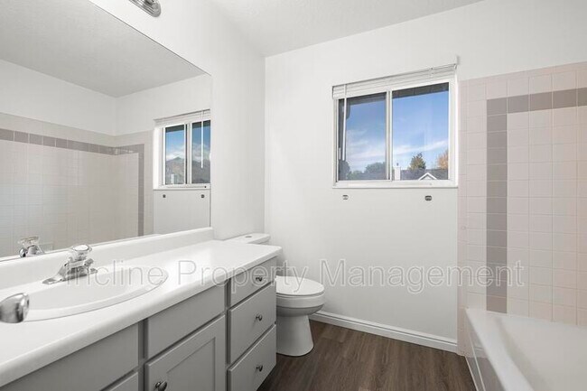 Foto del edificio - 1215 N 250 W