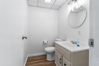 Building Photo - 270 Sunderland Rd