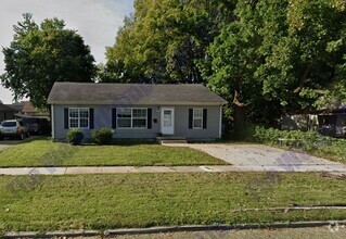 Building Photo - 407 E Church St