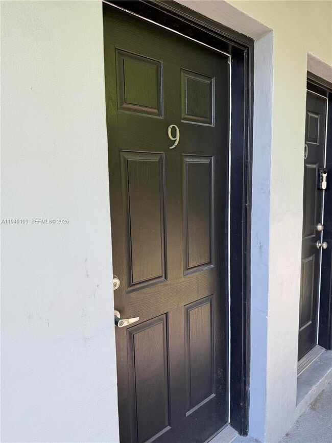 Foto del edificio - 421 SW 6th St