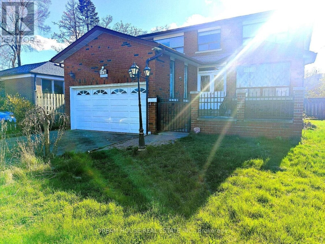 Primary Photo - 176 Conlins Rd