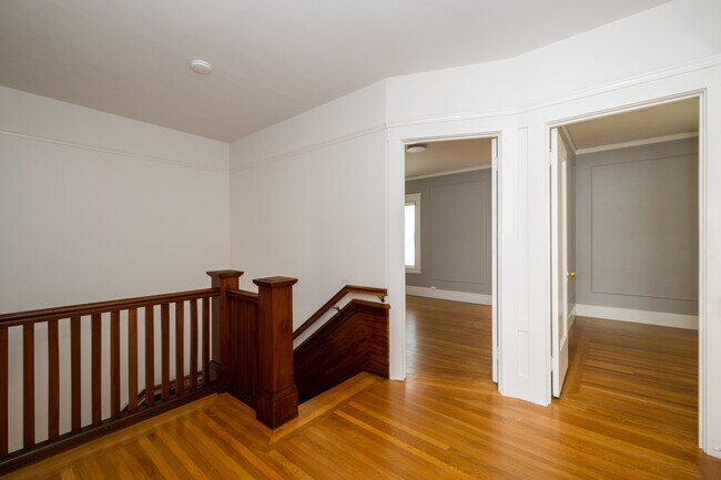 Foto del edificio - 615 18th Ave