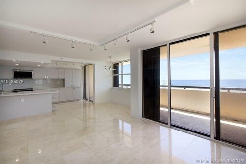 Foto del edificio - 25555 Collins Ave