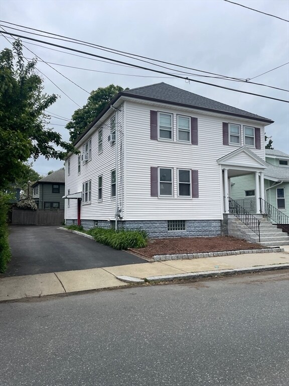 Foto del edificio - 81 Sunnyside Ave