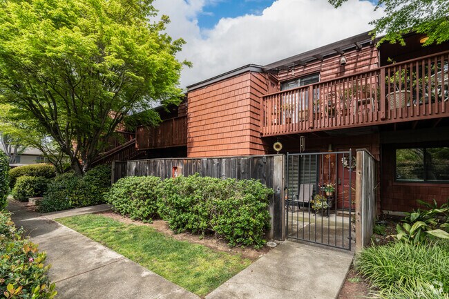 exterior - 1455 Latour Ln