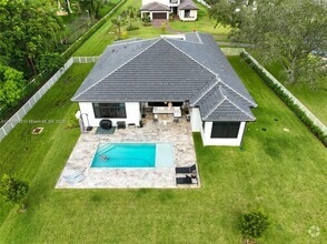 Building Photo - 5000 SW 159th Ave