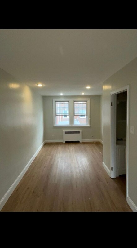 Building Photo - 6604 Souder St