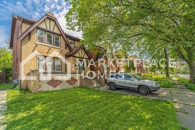 Foto del edificio - 14856 Sussex St Upper