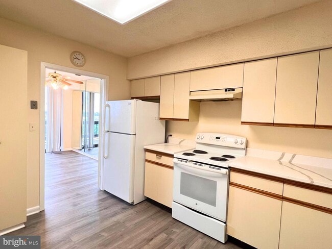 Building Photo - 5505 Seminary Rd