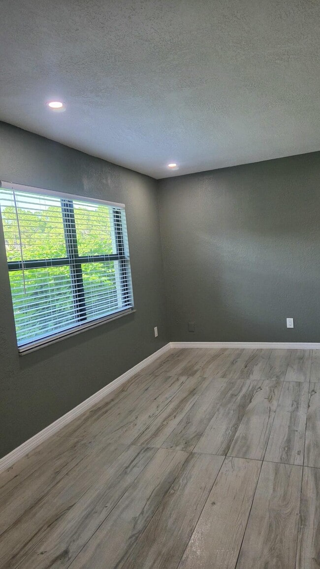 Building Photo - 6034 Indrio Rd
