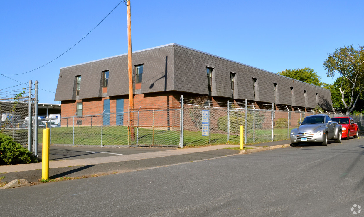 Foto principal - Helms Housing
