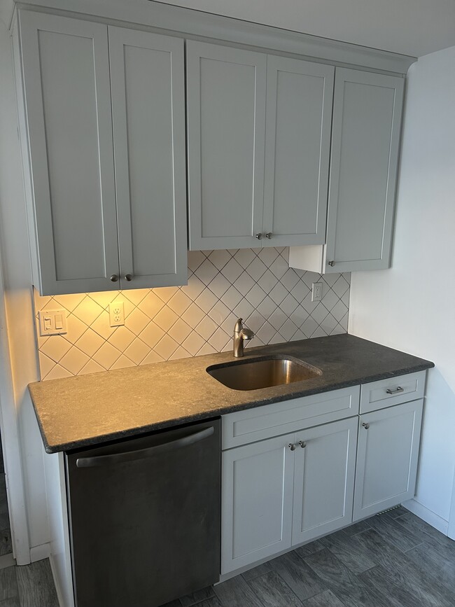 Foto del edificio - 46 S Bay Ave