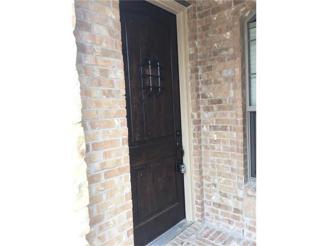 Building Photo - 8619 Naomi St