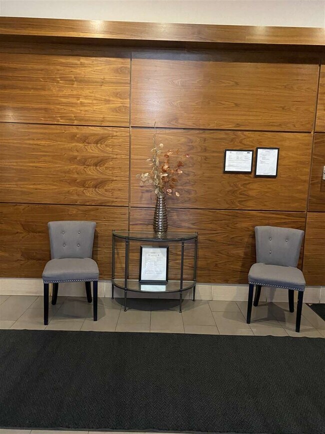 Foto del edificio - 5805 Jefferson St