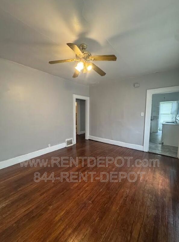 Foto del edificio - 621 Covert Ave