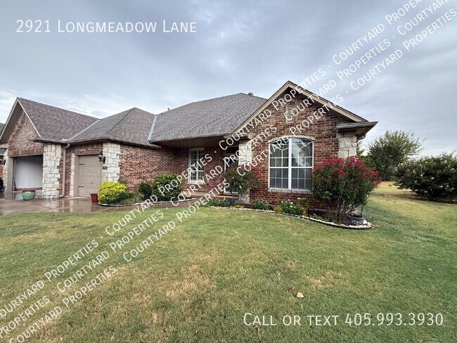 Foto del edificio - 2921 Longmeadow Ln