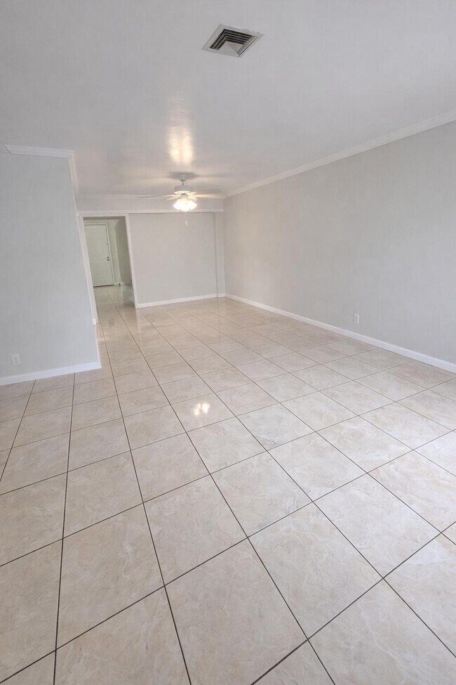 Foto del edificio - 3709 Tyler St